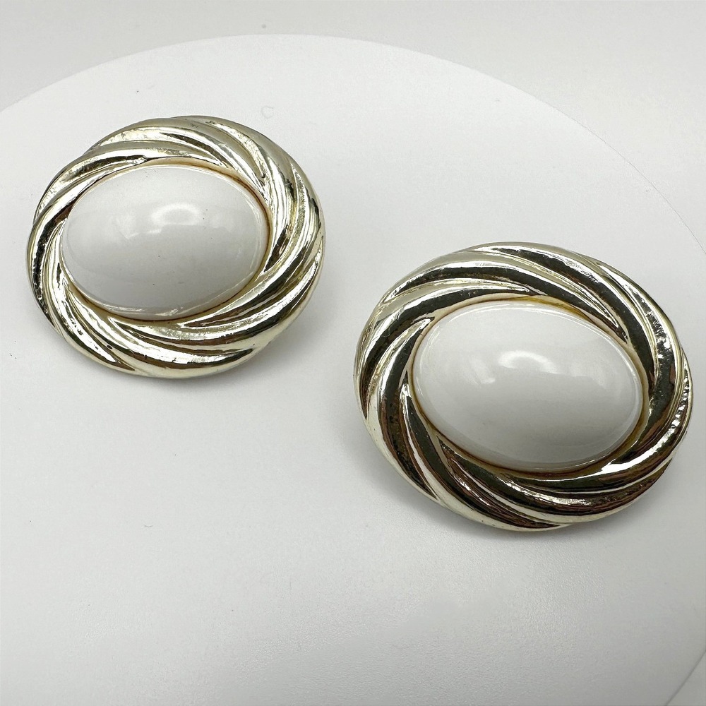 Vintage Gold Tone Oval Swirl Statement Stud Earrings White Cabochon Chunky Retro